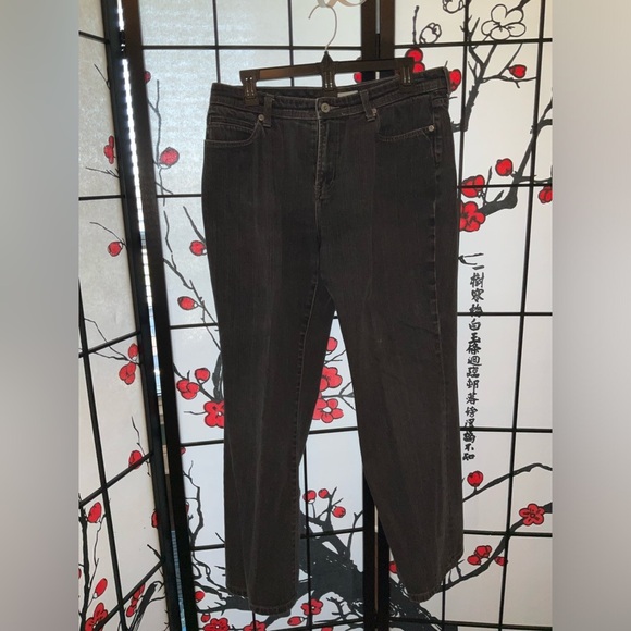 Womens Chicos Platinum Denim Sz 1 Short Black Washed Denim Stretch Jeans - Picture 1 of 9